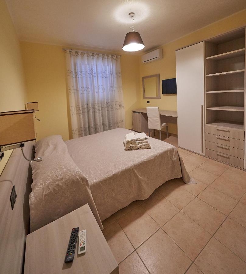 B&B Mary Grace Rossano Stazione Exterior foto